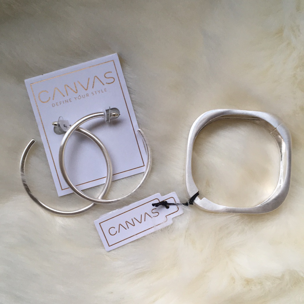 Canvas Silver Earrings And Matching Bracelet F1